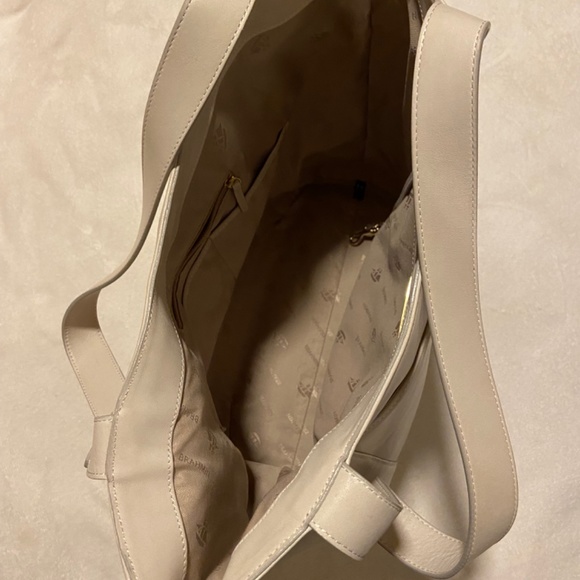 Brahmin leather purse - Picture 2 of 2